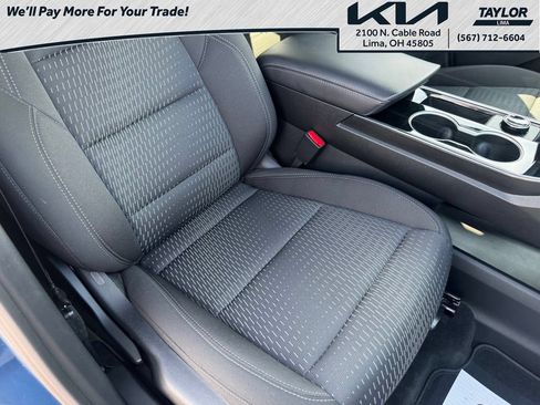 Used 2026 Chevrolet Equinox LT FWD image 11