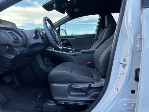 Used 2023 Subaru Solterra AWD image 4