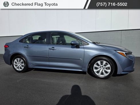 Used 2023 Toyota Corolla LE image 10