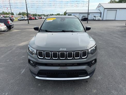 Used 2024 Jeep Compass Limited AWD/4WD image 10