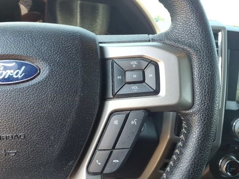 Used 2016 Ford F150 Lariat w/ Equipment Group 502A Luxury AWD/4WD image 15