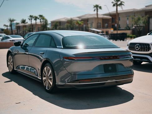 Used 2024 Lucid Air Pure RWD image 4