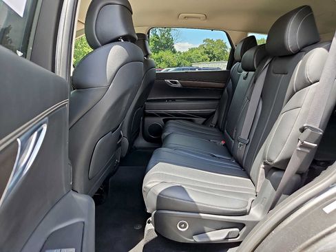 Used 2024 Genesis GV80 2.5T AWD/4WD image 10