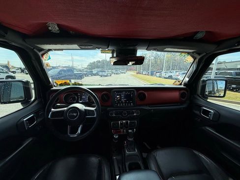 Used 2020 Jeep Gladiator Rubicon image 12