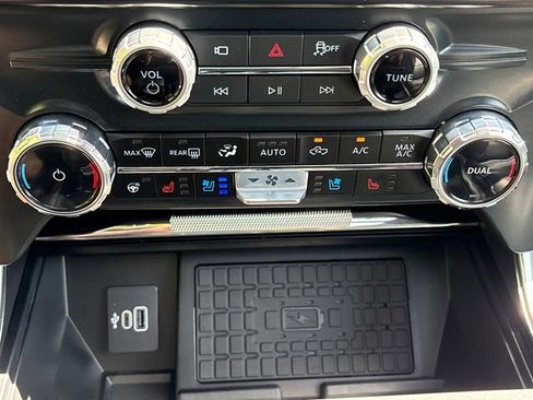 Certified 2025 Ford F150 Raptor AWD/4WD image 38