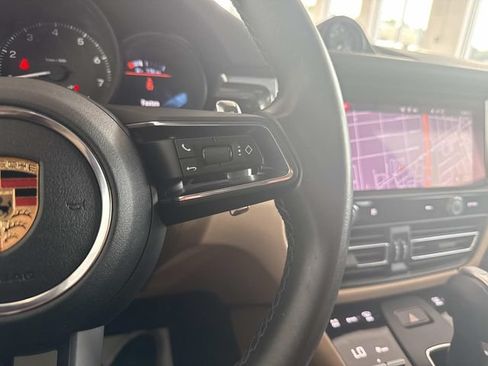 Used 2022 Porsche Macan AWD/4WD image 71