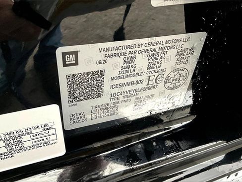 Used 2020 Chevrolet Silverado 3500 High Country w/ Z71 Off-Road Package image 36