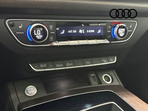 Used 2023 Audi Q5 2.0T Premium w/ Convenience Package image 16