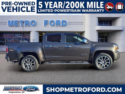 Used 2019 GMC Canyon Denali image 2