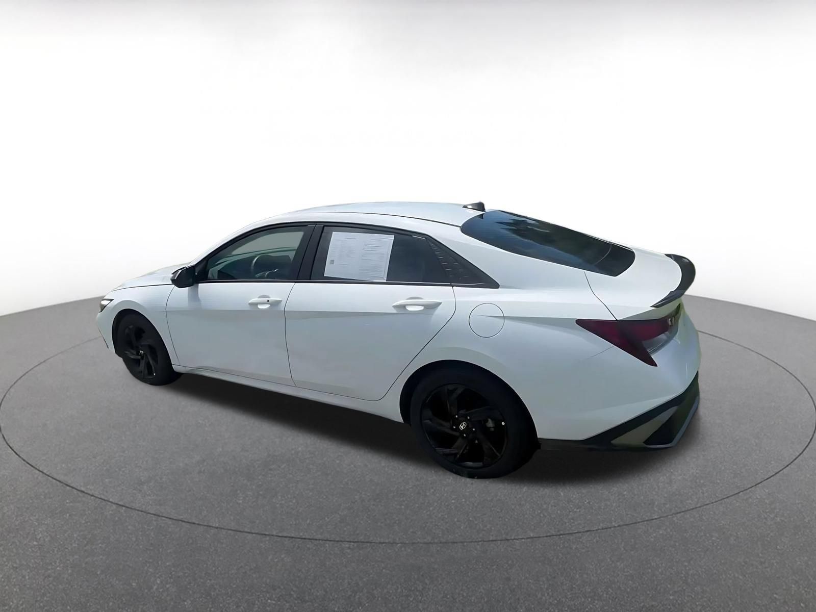 Used 2026 Hyundai Elantra Sport FWD image 9