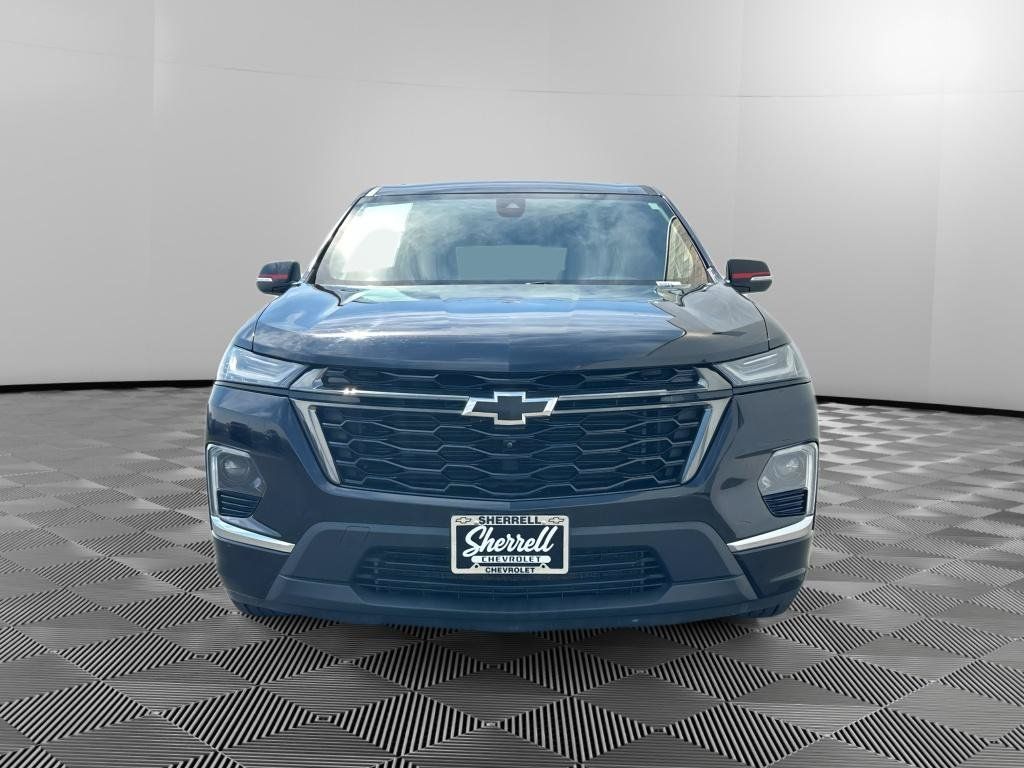 Used 2023 Chevrolet Traverse Premier w/ Redline Edition AWD/4WD image 2
