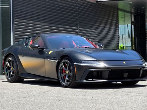 Used 2025 Ferrari 12Cilindri RWD image 10