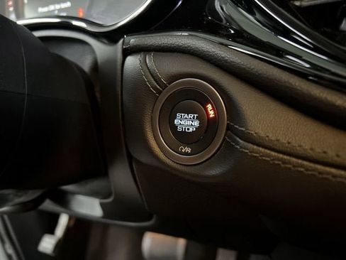 Used 2022 Dodge Durango SXT AWD/4WD image 16