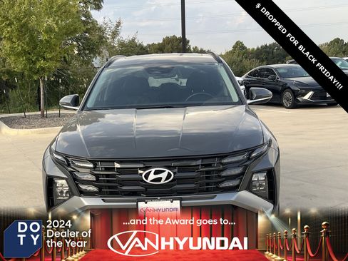 Certified 2025 Hyundai Tucson SEL image 2