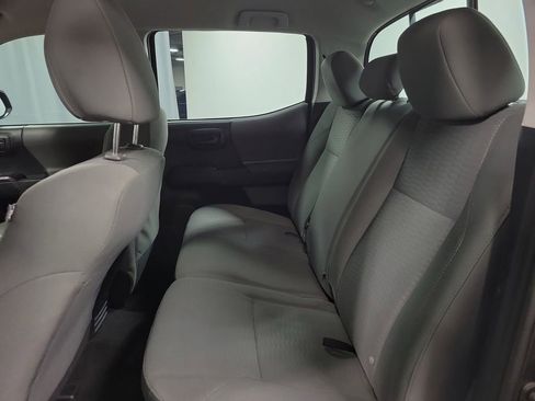 Used 2018 Toyota Tacoma SR image 20