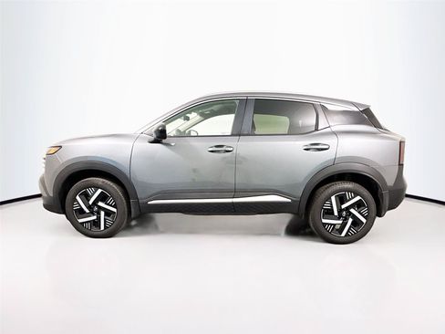 Used 2026 Nissan Kicks SV FWD image 24