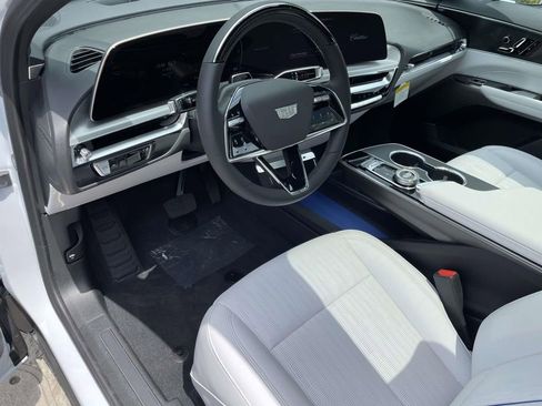 New 2026 Cadillac Lyriq Luxury RWD image 18