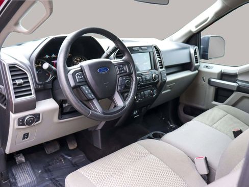 Used 2016 Ford F150 XLT w/ Equipment Group 302A Luxury image 16