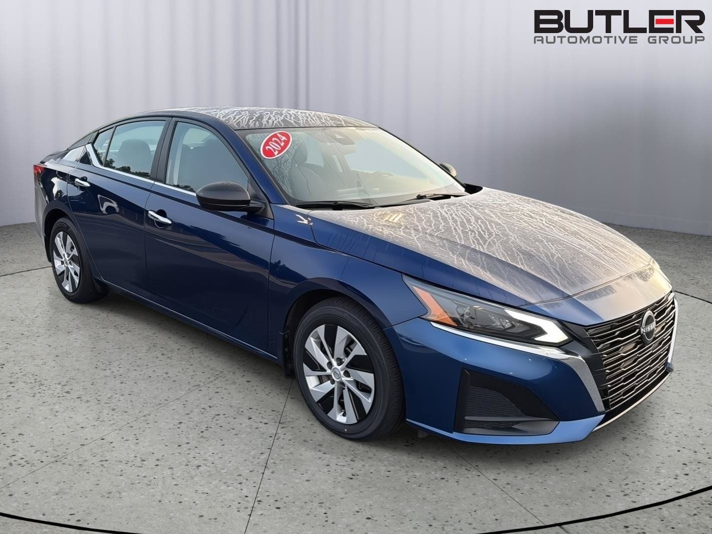 Used 2024 Nissan Altima 2.5 S FWD image 8