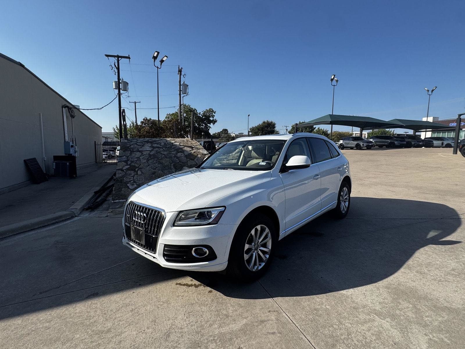 Used 2015 Audi Q5 2.0T Premium Plus w/ Technology Package AWD/4WD image 1