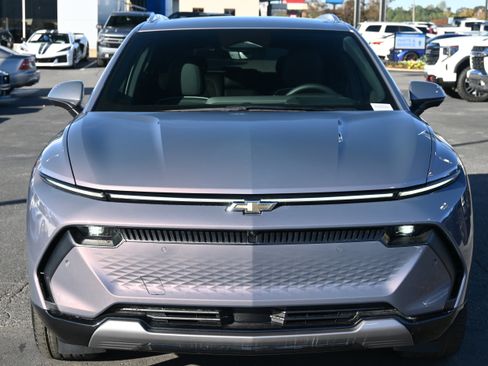 New 2026 Chevrolet Equinox EV LT image 5