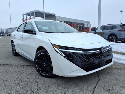 New 2026 Nissan Sentra SR image 1