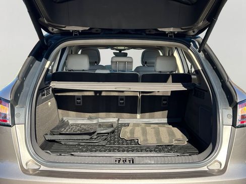 Used 2020 Lincoln Nautilus Reserve image 9