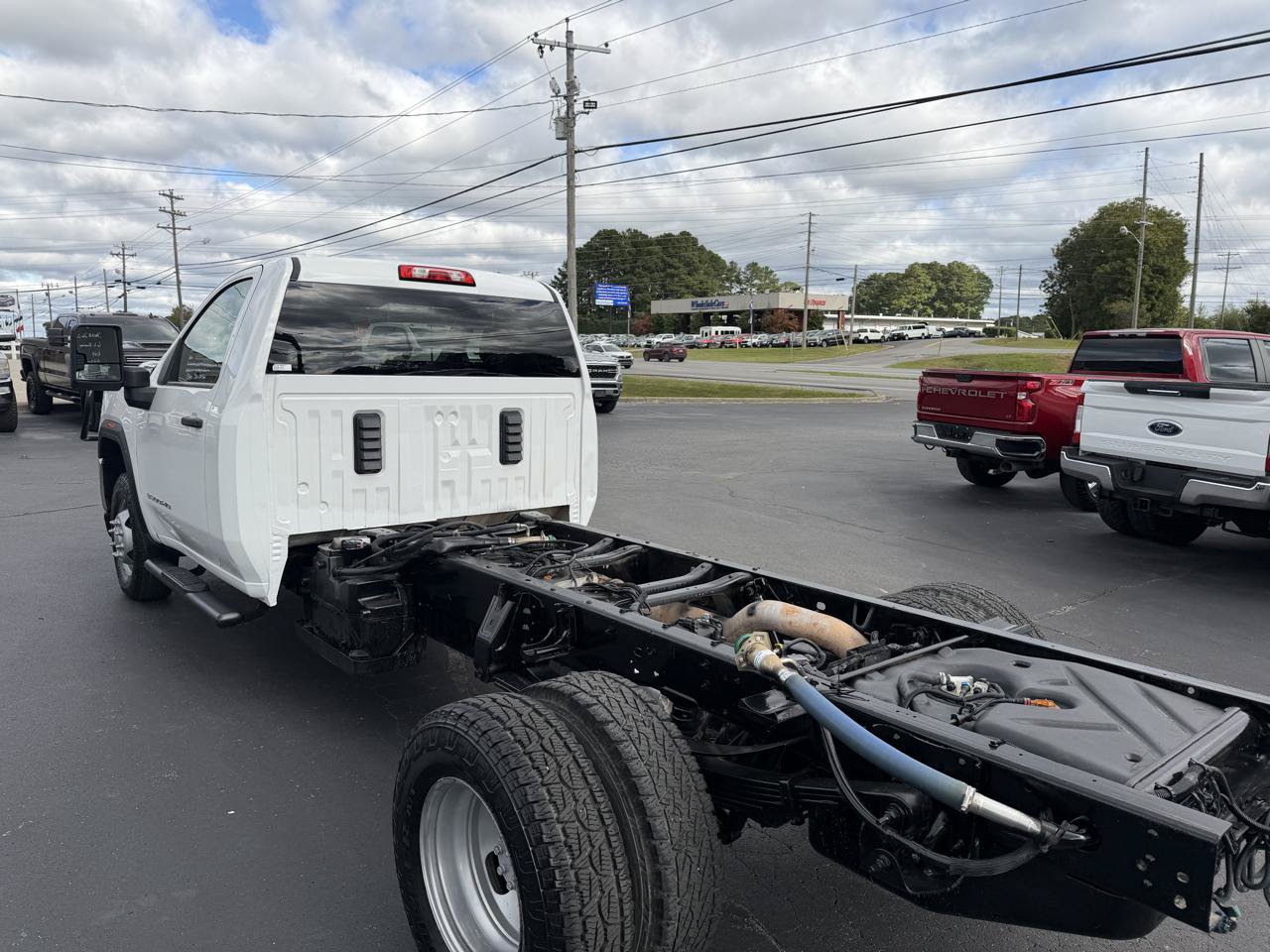 Used 2022 GMC Sierra 3500 Pro w/ Convenience Package AWD/4WD image 7