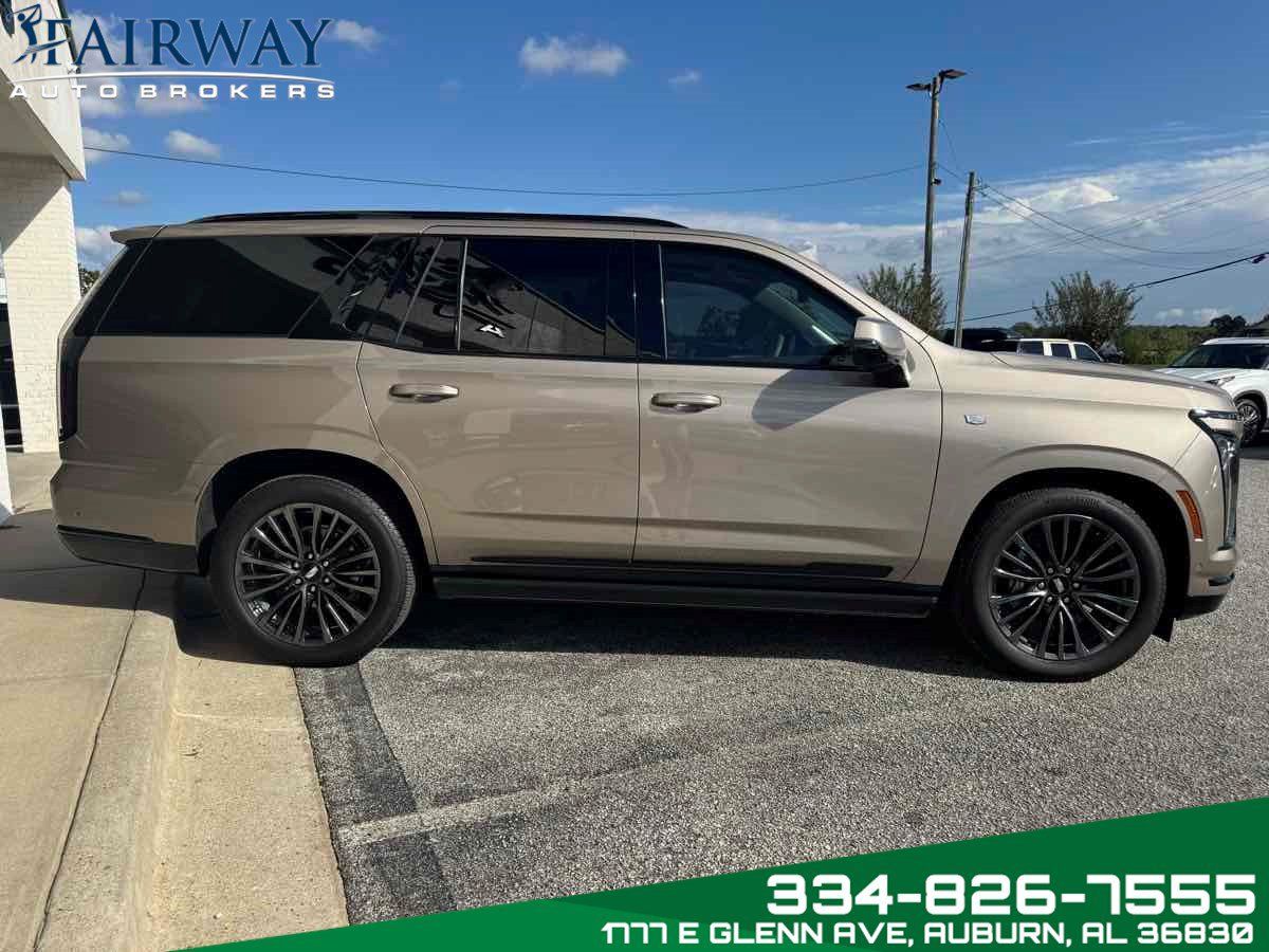 Used 2025 Cadillac Escalade Sport Platinum AWD/4WD image 5