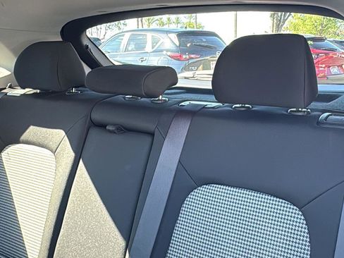 Used 2018 Hyundai Kona SEL FWD image 24