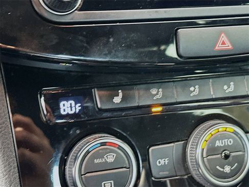 Used 2017 Volkswagen CC R-Line Executive image 19