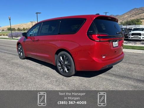 New 2026 Chrysler Pacifica Select image 6