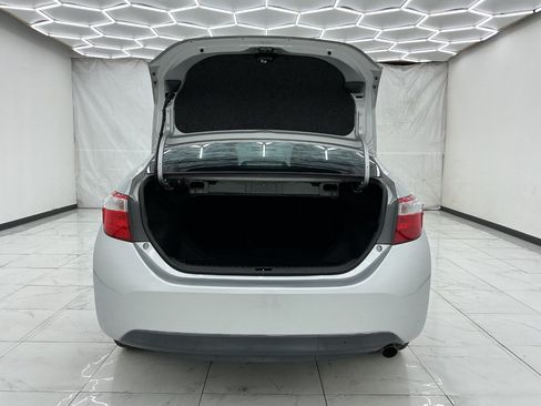 Used 2016 Toyota Corolla FWD image 41