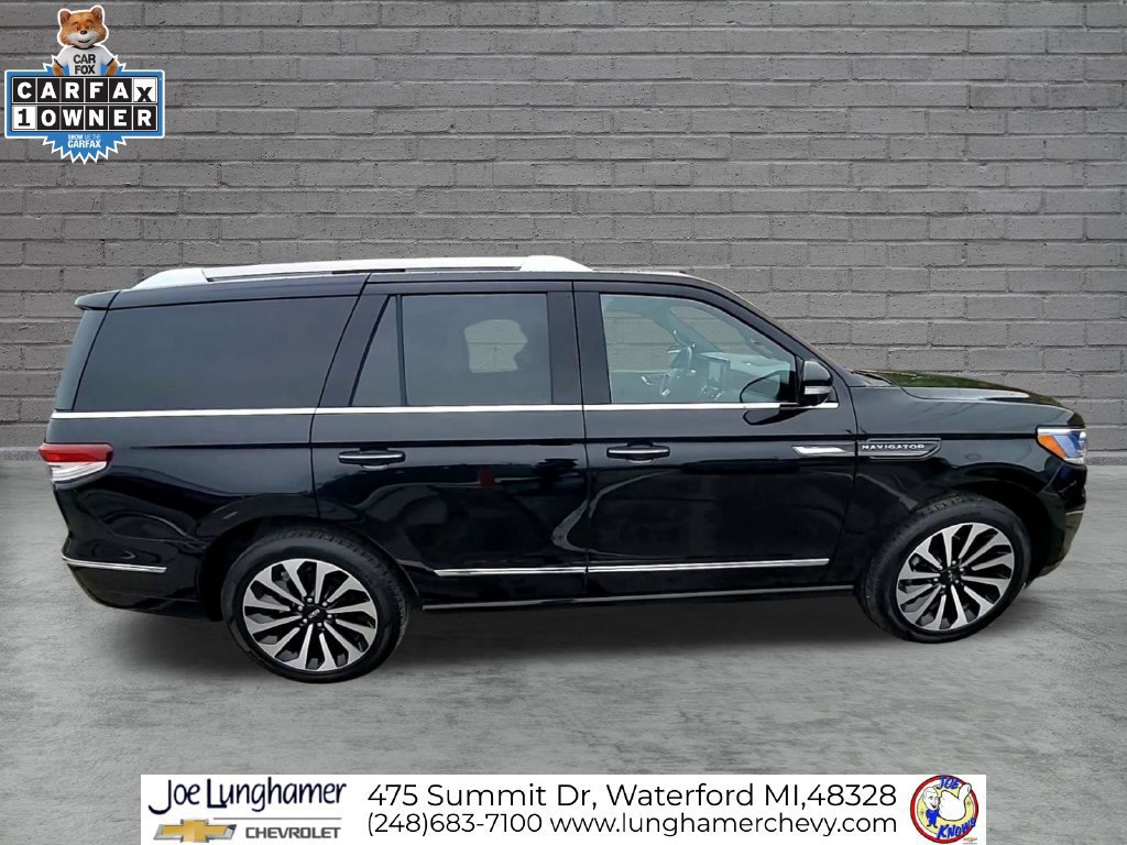 Used 2023 Lincoln Navigator Reserve AWD/4WD image 10