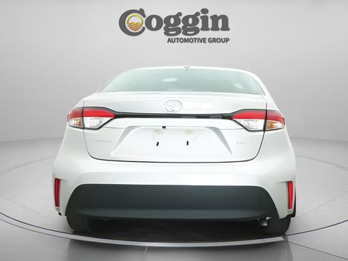 Used 2026 Toyota Corolla LE FWD image 13