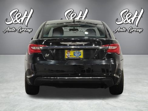 Used 2013 Chrysler 200 LX FWD image 15