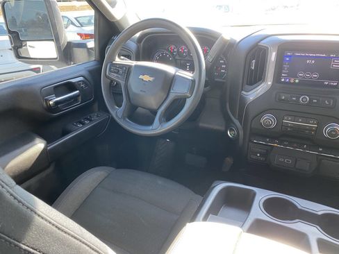 Used 2024 Chevrolet Silverado 2500 Custom w/ Custom Value Package image 24