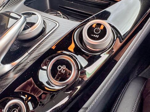 Used 2019 Mercedes-Benz AMG GT R image 39