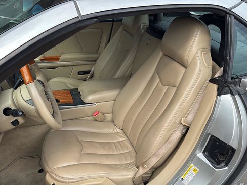 Used 2007 Cadillac XLR RWD image 14