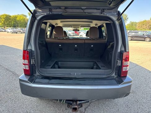 Used 2012 Jeep Liberty Limited AWD/4WD image 24