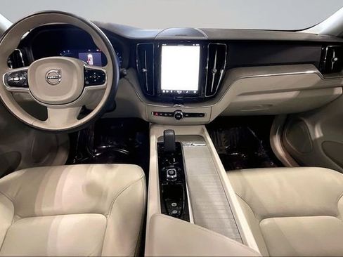 Certified 2024 Volvo XC60 B5 Plus w/ Protection Package Premier AWD/4WD image 19