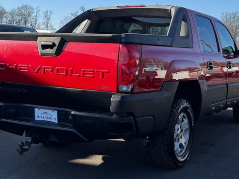Used 2005 Chevrolet Avalanche Z71 w/ Sun And Sound Package image 5