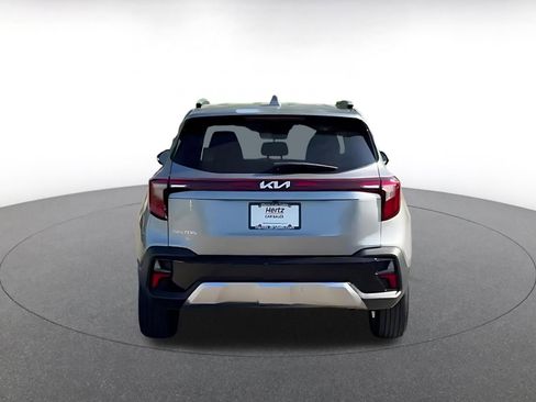 Used 2025 Kia Seltos S FWD image 12