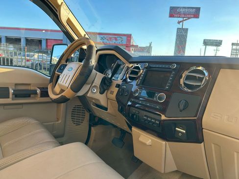Used 2010 Ford F350 Lariat image 14
