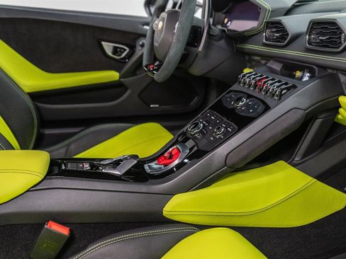 Used 2017 Lamborghini Huracan LP 610-4 AWD/4WD image 48
