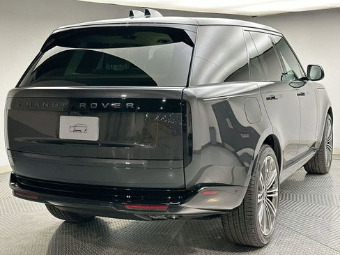 New 2026 Land Rover Range Rover SE image 11