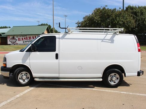 Used 2019 Chevrolet Express 2500 w/ Driver Convenience Package RWD image 2