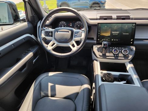 Used 2026 Land Rover Defender 110 S AWD/4WD image 13