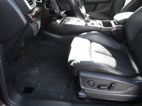 Used 2018 Audi Q5 2.0T Premium Plus w/ Premium Plus Package image 15