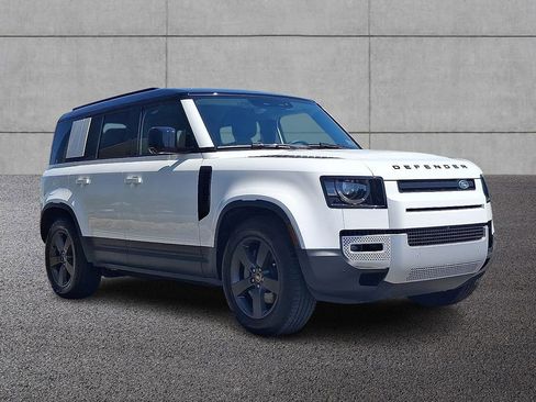 Certified 2025 Land Rover Defender 110 S AWD/4WD image 3